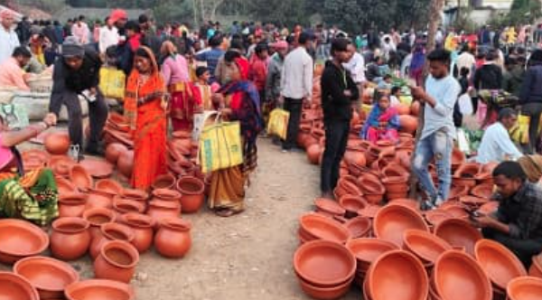 गलुडीह साप्ताहिक Market में मकर त्योहार की खरीदारी के लिए हजारों लोग उमड़े| गलुडीह