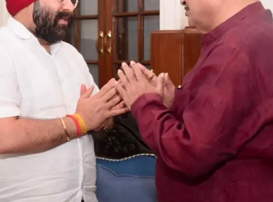 अमरप्रीत सिंह ‘काले’ ने नई दिल्ली में केंद्रीय मंत्री नितिन गडकरी से मुलाकात की| अमरप्रीत